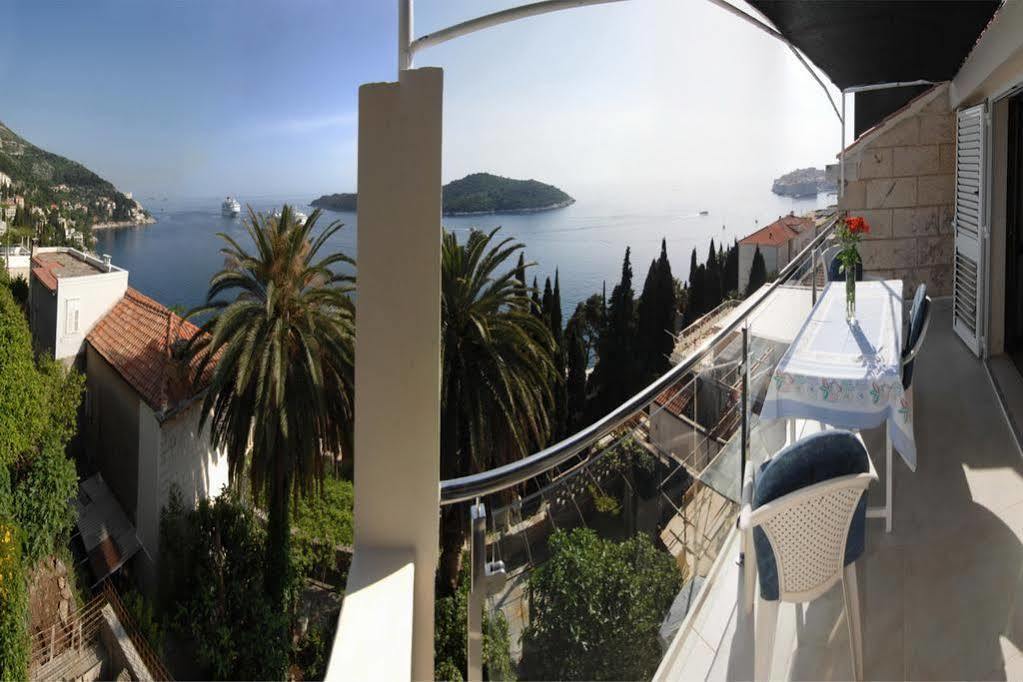 Two Palm Trees Apartment Дубровник Екстериор снимка