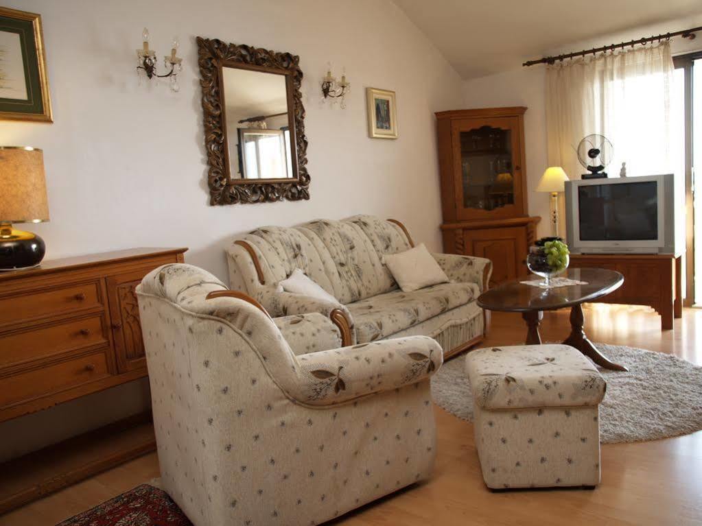 Two Palm Trees Apartment Дубровник Екстериор снимка