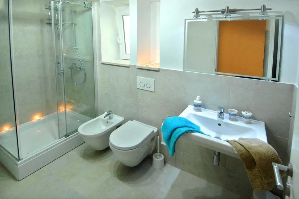 Two Palm Trees Apartment Дубровник Екстериор снимка