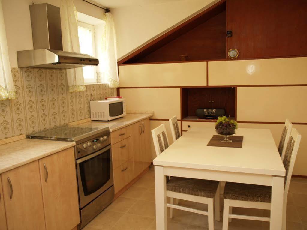 Two Palm Trees Apartment Дубровник Екстериор снимка