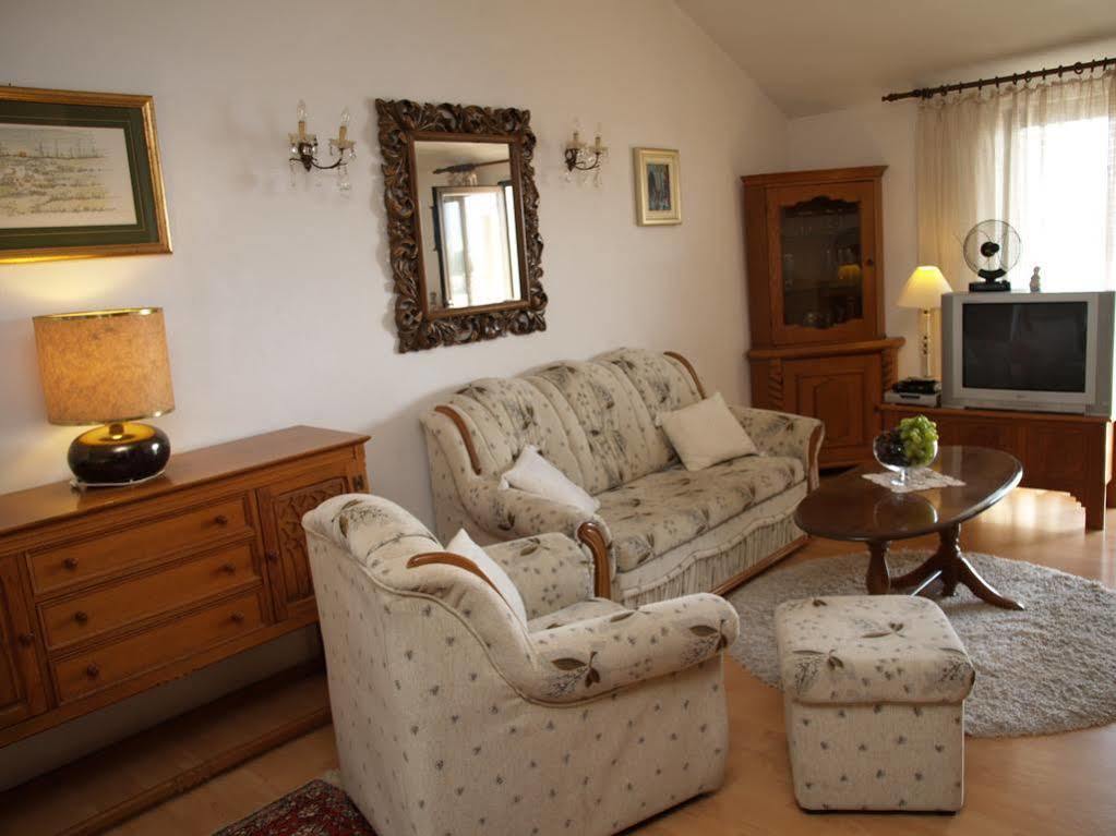 Two Palm Trees Apartment Дубровник Екстериор снимка