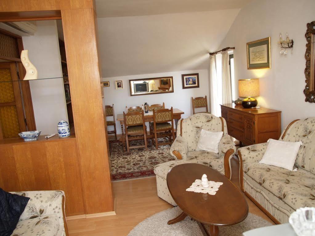 Two Palm Trees Apartment Дубровник Екстериор снимка