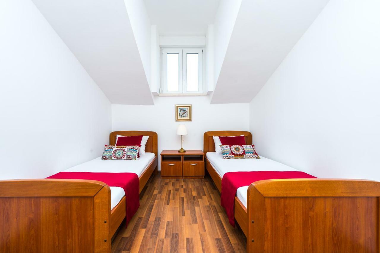 Two Palm Trees Apartment Дубровник Екстериор снимка