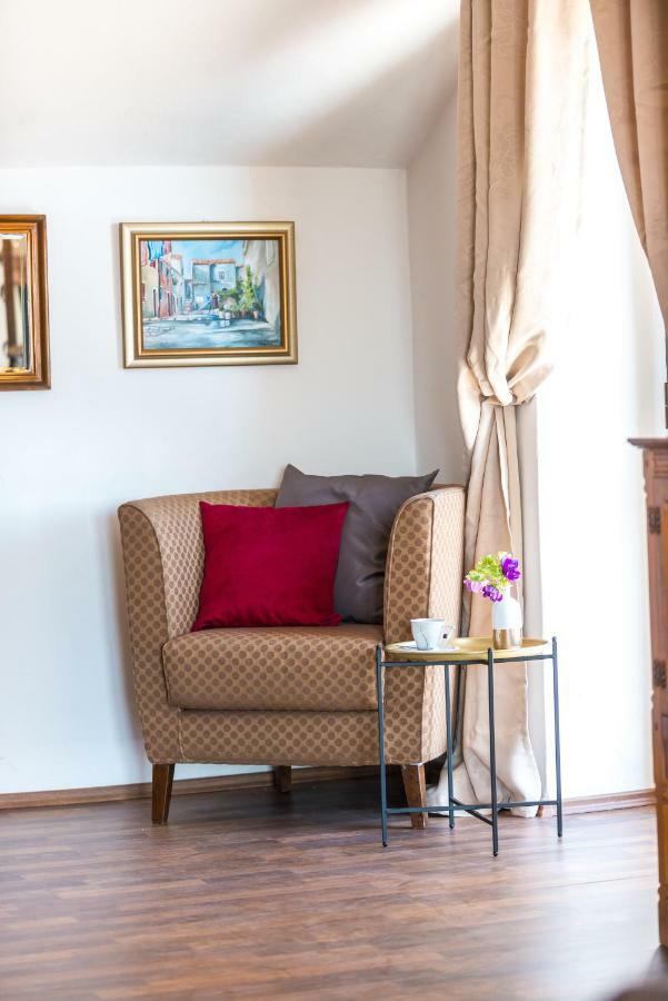 Two Palm Trees Apartment Дубровник Екстериор снимка