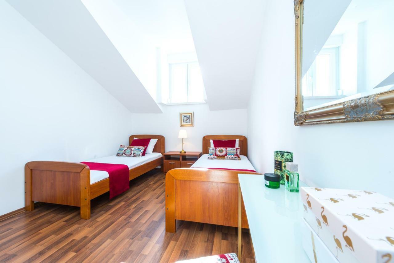 Two Palm Trees Apartment Дубровник Екстериор снимка